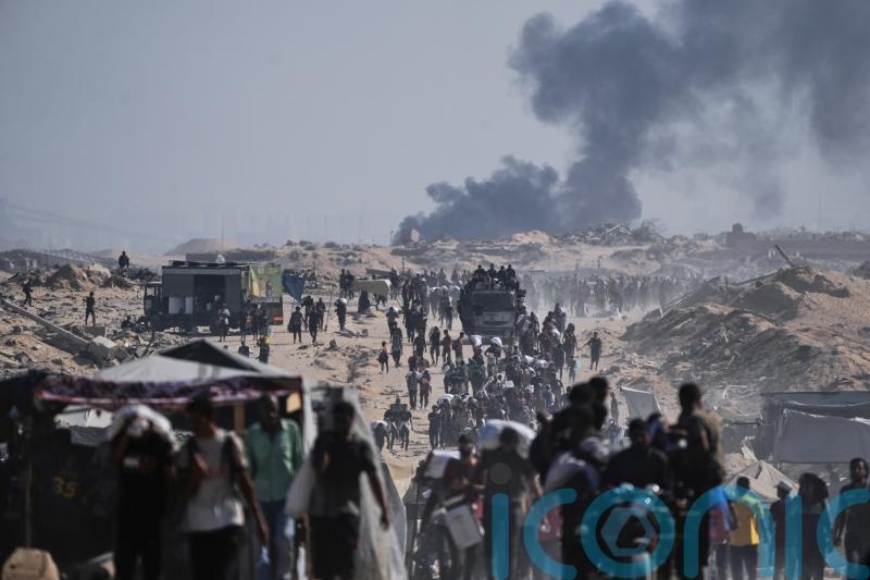 Four Palestinians killed seeking aid as famine death toll rises