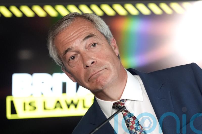 Nigel Farage vows to scrap UK human rights law to tackle small boats crisis