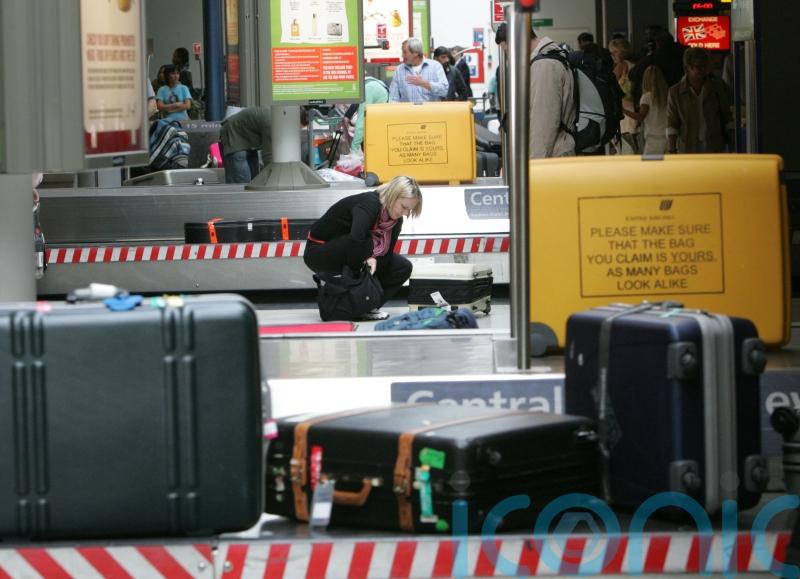 Baggage handlers at Gatwick Airport call off strike action after new pay offer