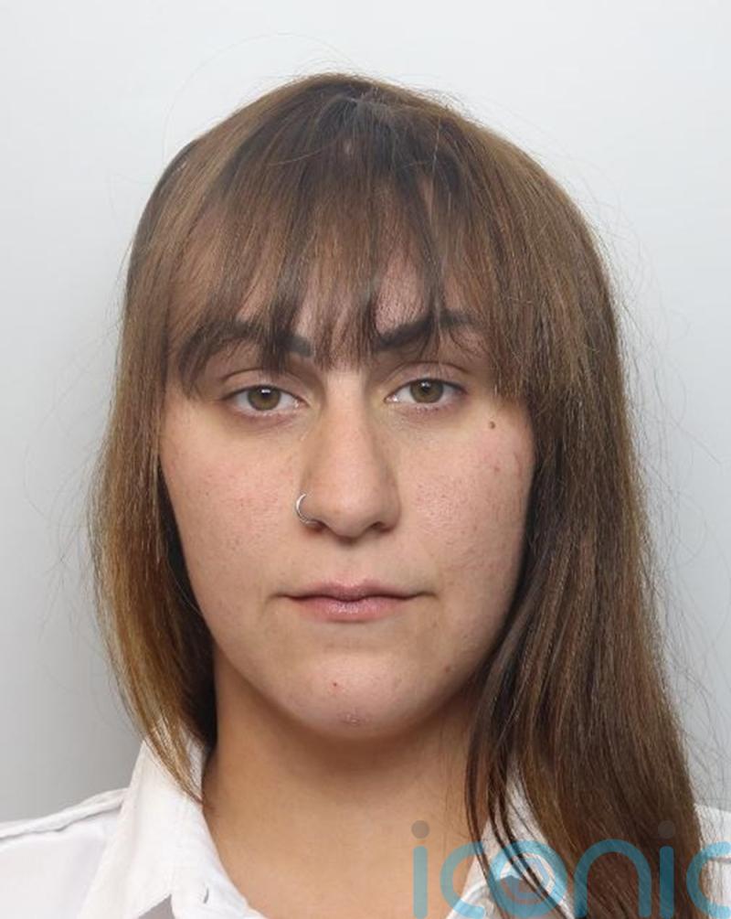 Prison officer jailed for inappropriate relationship with inmate
