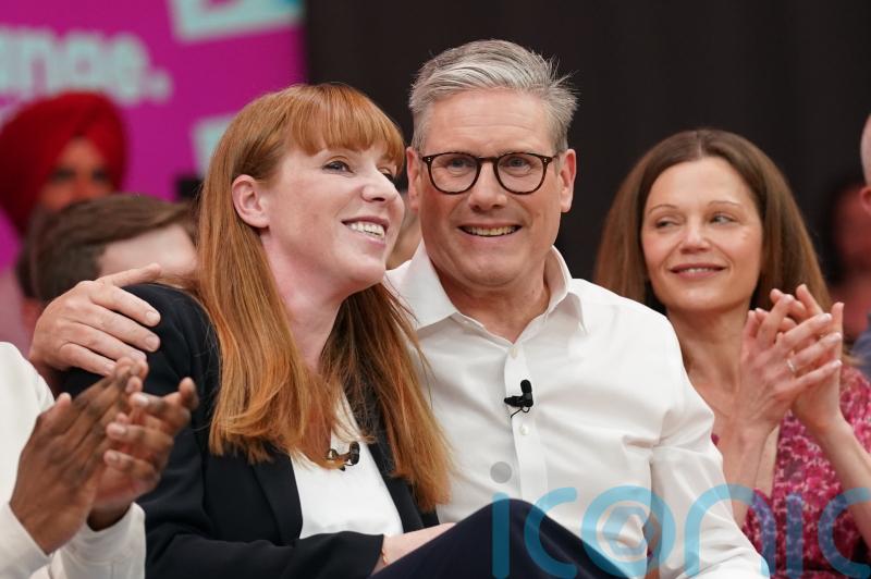 Country should be ‘proud’ Angela Rayner is deputy PM, says Starmer amid flat row