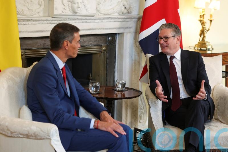 Starmer and Spanish PM both condemn ‘terrible’ situation in Gaza as they meet