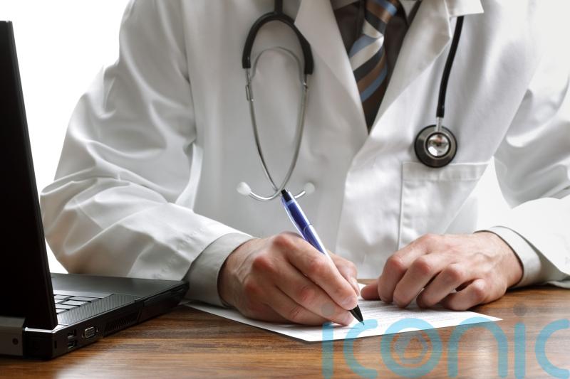 NHS staff spend almost 25% more of their time with patients by using AI helper