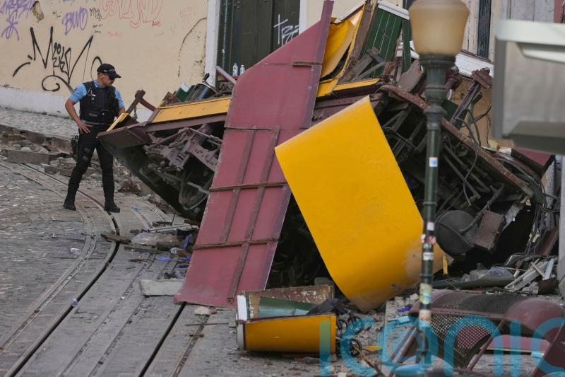 Death toll rises as Portugal observes day of mourning after funicular crash