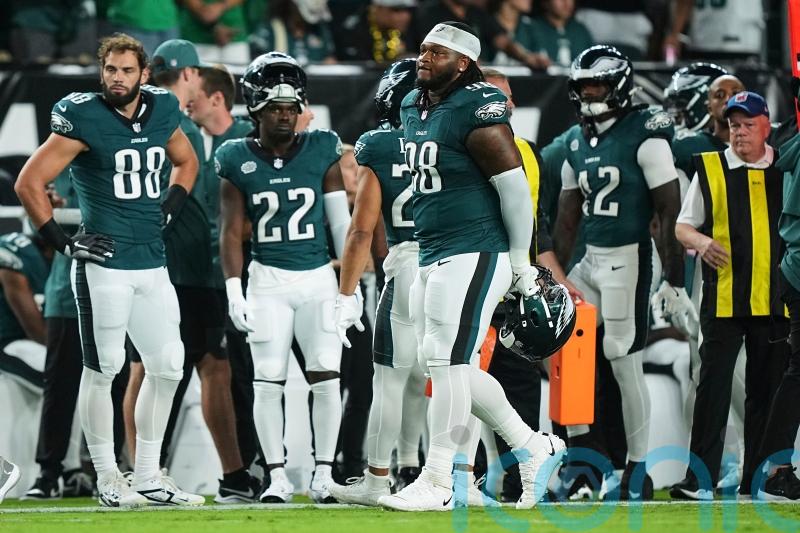 Jalen Carter ejected in opening seconds as Philadelphia Eagles win first game