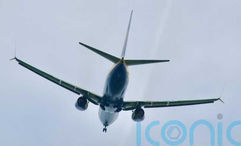 Ryanair tells delayed passengers to email minister