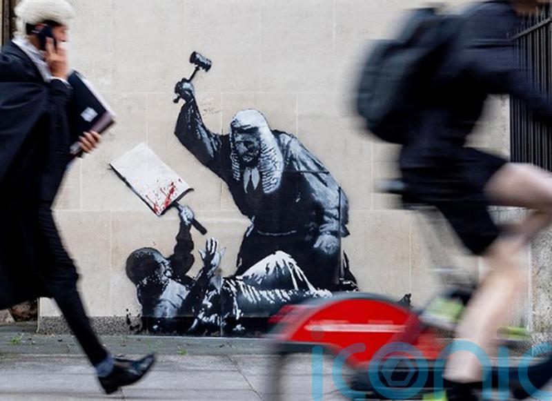 Banksy artwork to be removed from Royal Courts of Justice