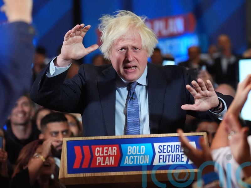 Badenoch defends Johnson over claims he profited from contacts made in office