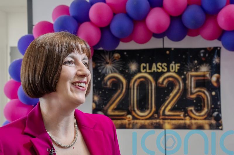 Labour deputy leadership race appears set for Phillipson v Powell contest