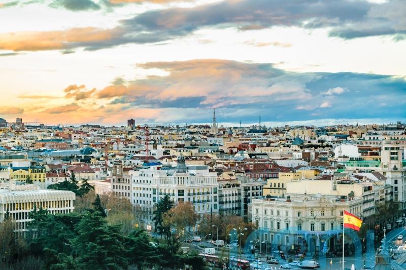 Explosion in Madrid from suspected gas leak injures 25