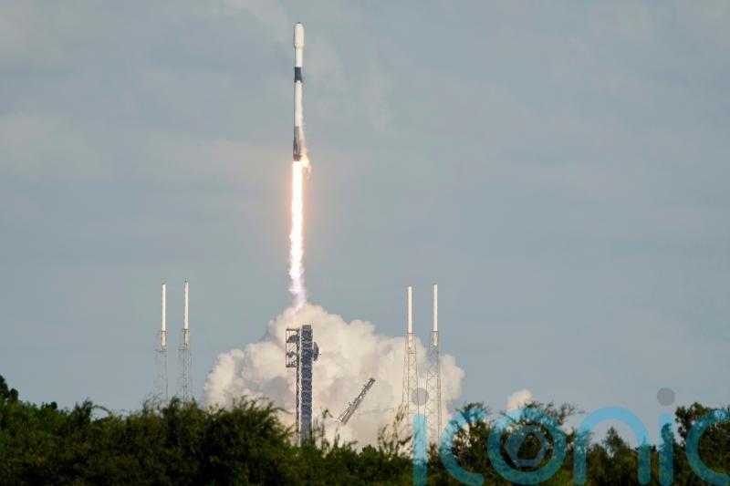 Engine trouble prevents supply ship from reaching space station