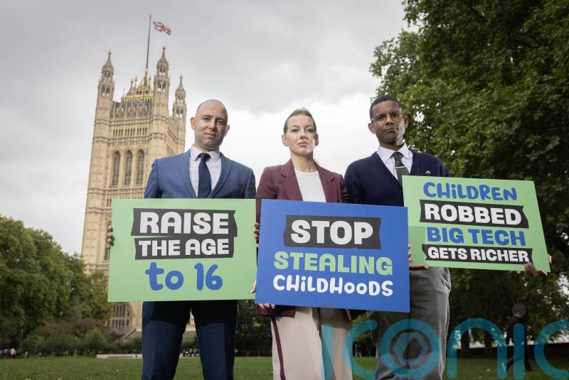 Children being robbed of wellbeing by social media, campaign warns