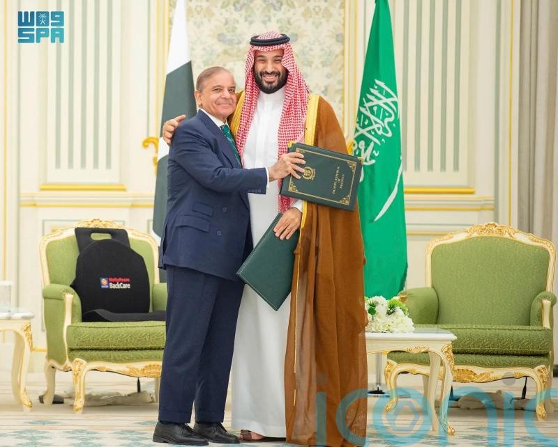 Saudi Arabia signs mutual defence pact with nuclear-armed Pakistan