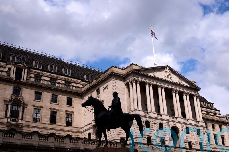 Interest rates held at 4% as UK ‘not out of woods’ on inflation
