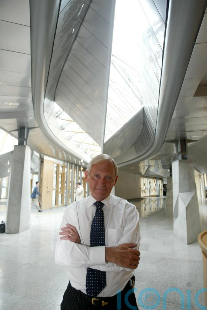 Swinney hails ‘true giant’ of politics as Holyrood pays tribute to George Reid