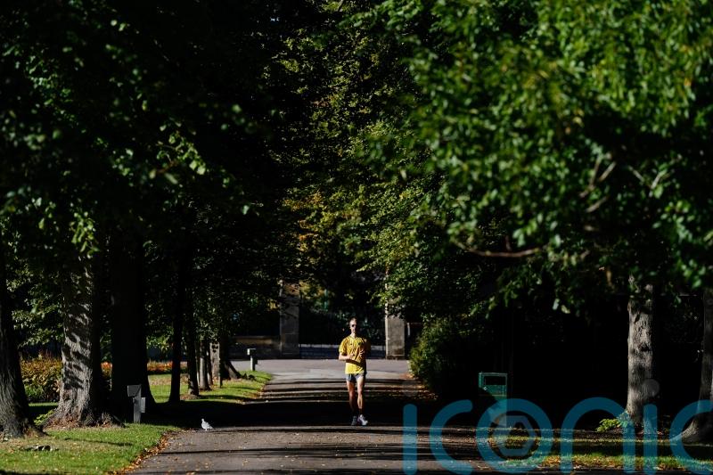 Balmy temperatures to make way for first frost of autumn