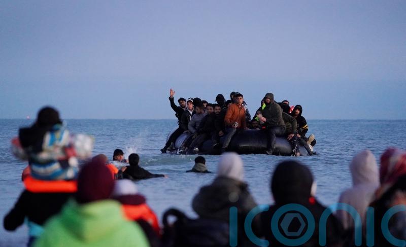 More than 1,000 small boat migrants arrive in UK despite French deal