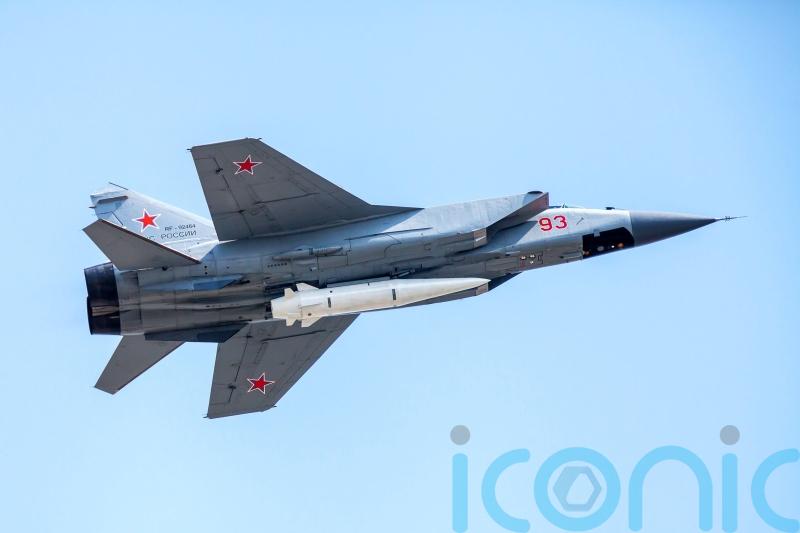 Russian jets over Estonia ignored signals from Nato pilots, officials say