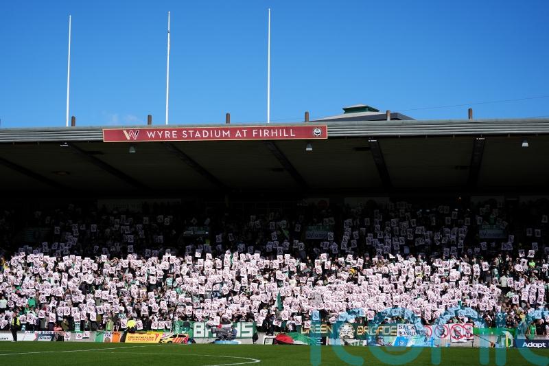 Celtic fans continue campaign against board with pre-match poster display