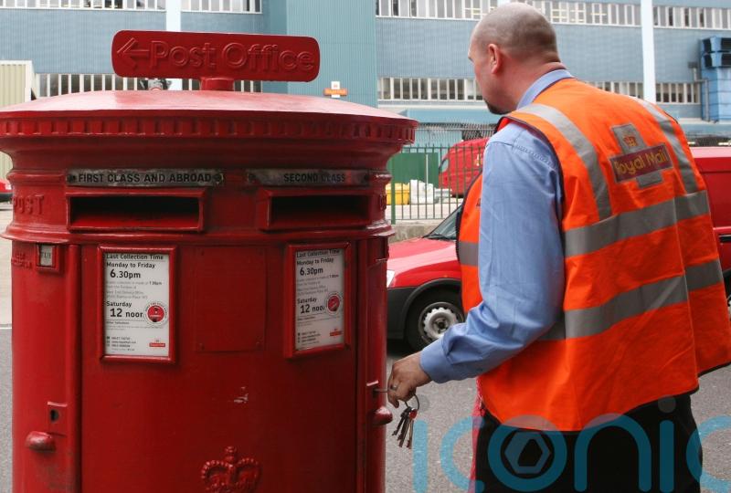 Disadvantaged pupils to get letters encouraging them to apply to university