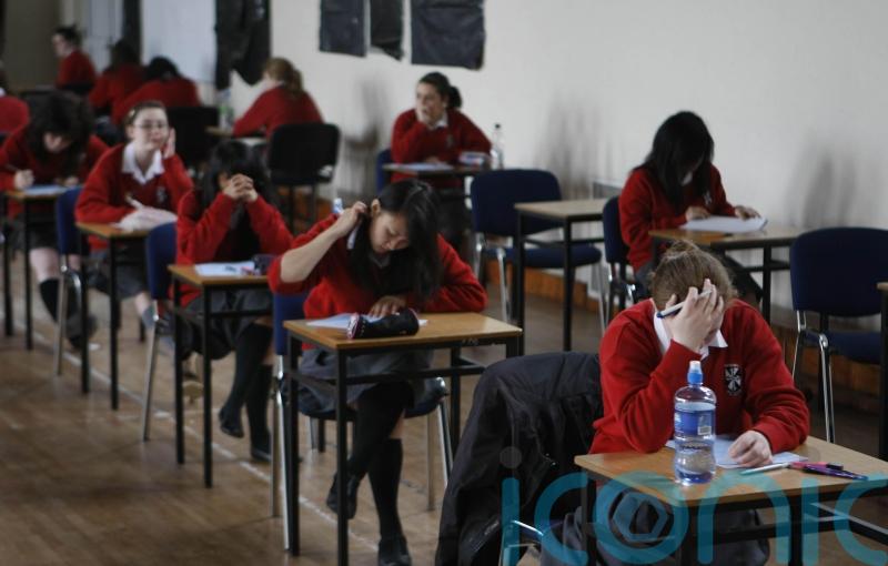 Government set to introduce compulsory reading test at 13