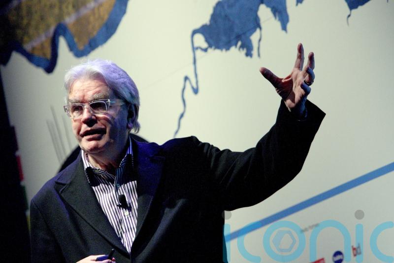 Architect behind MI6 building Sir Terry Farrell has died