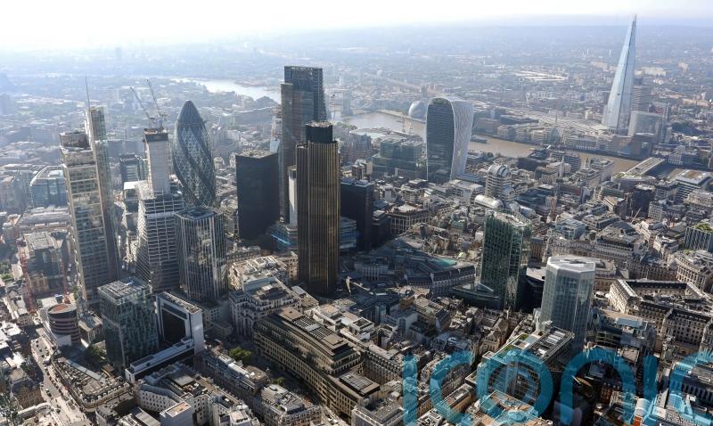 FTSE 100 hits another high despite concerns over US government shutdown
