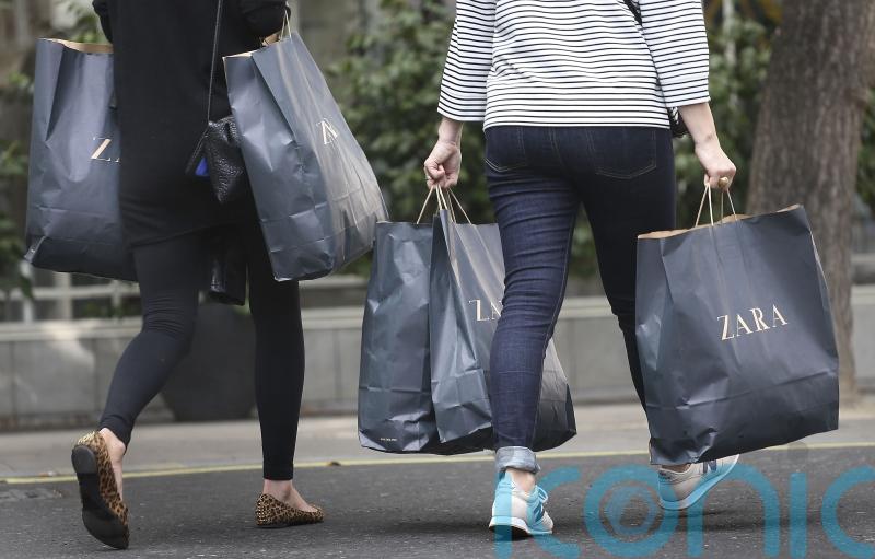 Consumer confidence in economy falls to lowest point this year