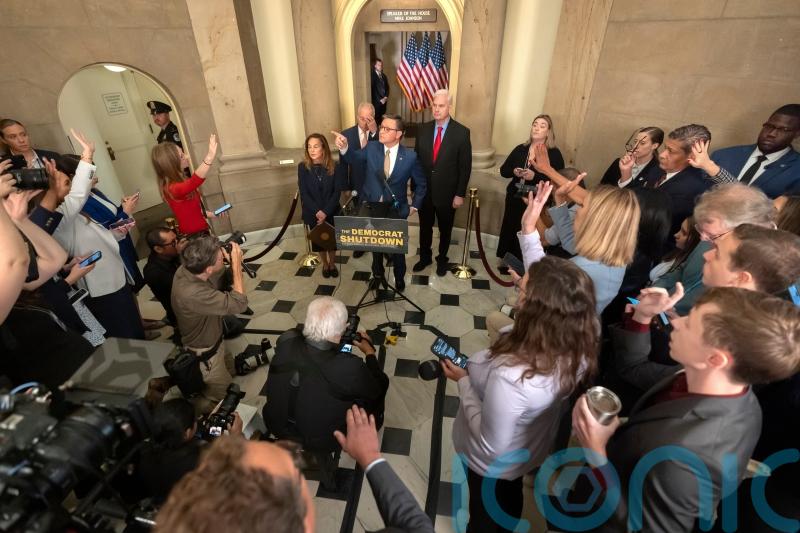 Hopes fade for quick end to US government shutdown