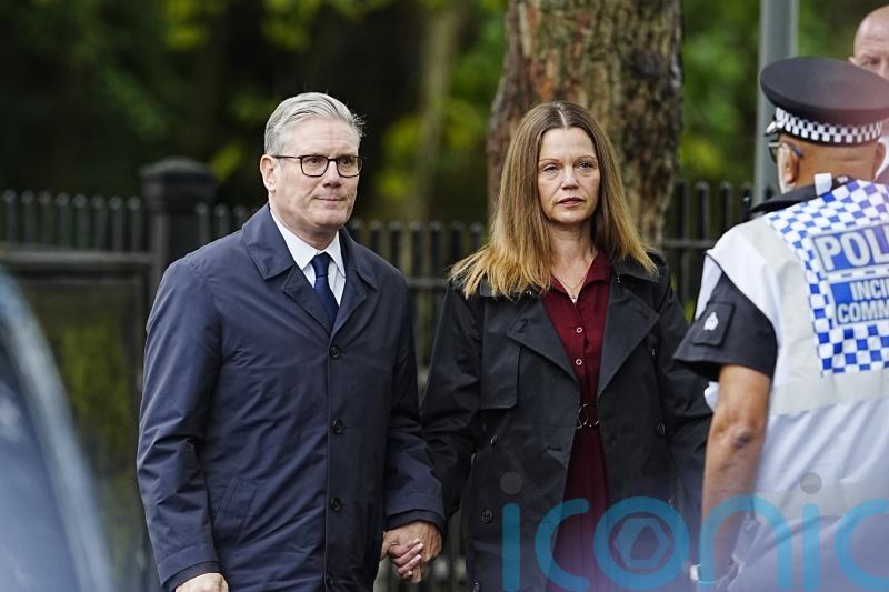 PM urges protesters to ‘respect grief of British Jews’ ahead of weekend events