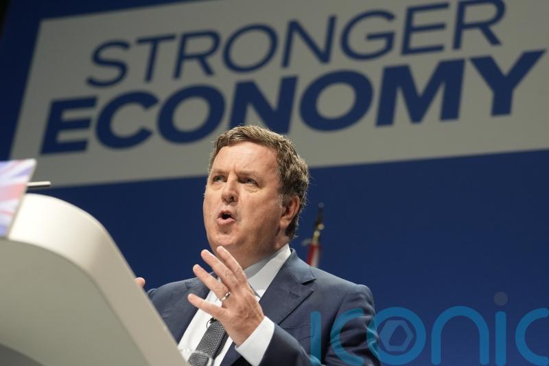 Tories pledge to scrap business rates for shops and pubs