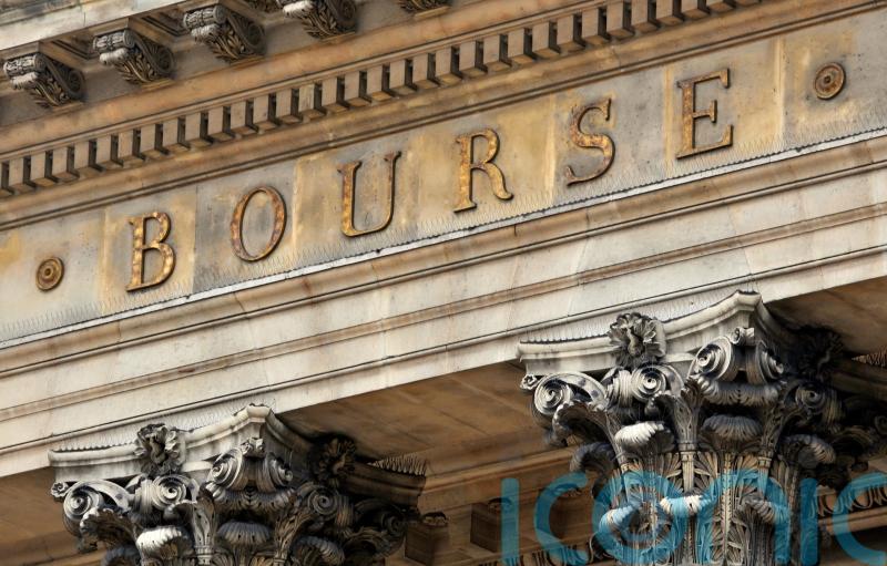FTSE 100 finishes lower as political woe in Paris jolts CAC 40