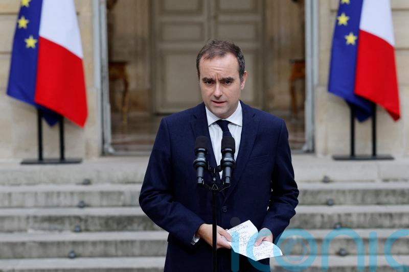 Macron to name new PM within 48 hours amid deepening political crisis
