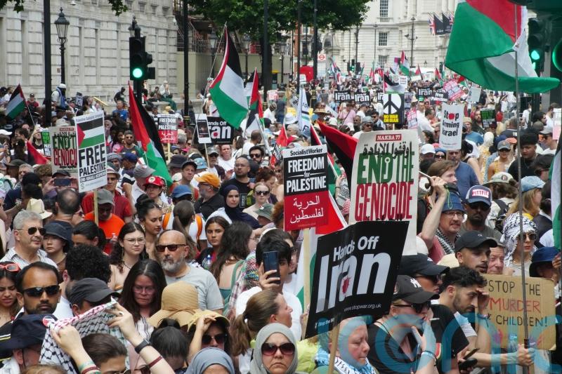 Police act to prevent clash between pro-Palestinian protest and counter-protest