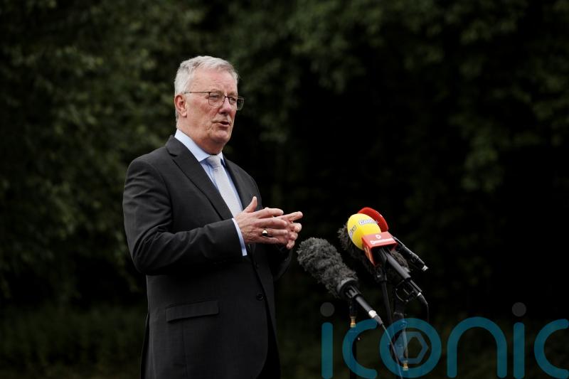 I am not a lame duck leader, says Nesbitt as he mulls political future