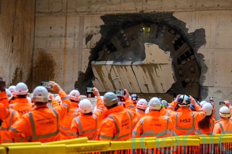 HS2 digs final deep tunnel between Birmingham and west London
