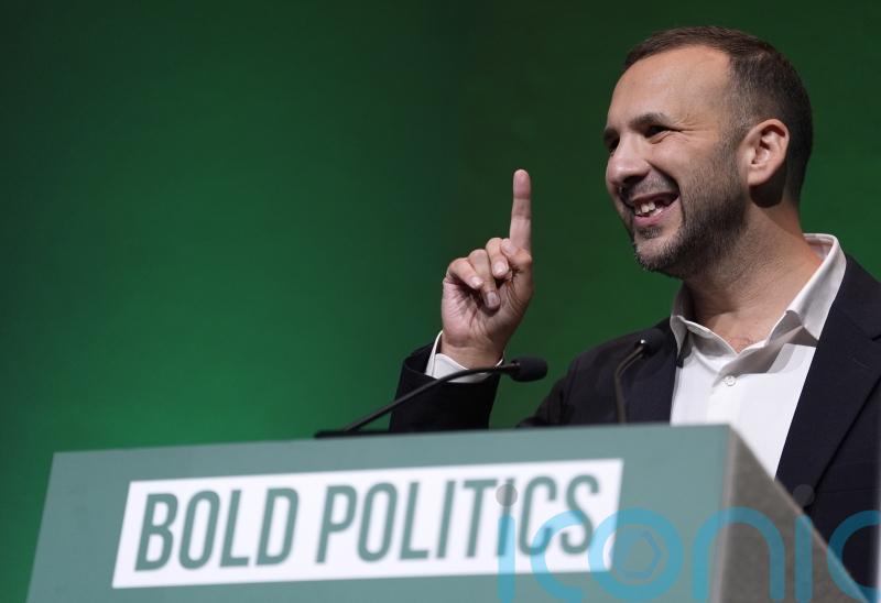 Greens leader Zack Polanski says he is talking to Labour MPs about defecting