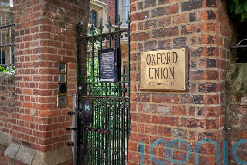 Result expected in confidence vote on Oxford Union president-elect