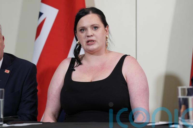Victims can have confidence in grooming inquiry, minister says after two quit