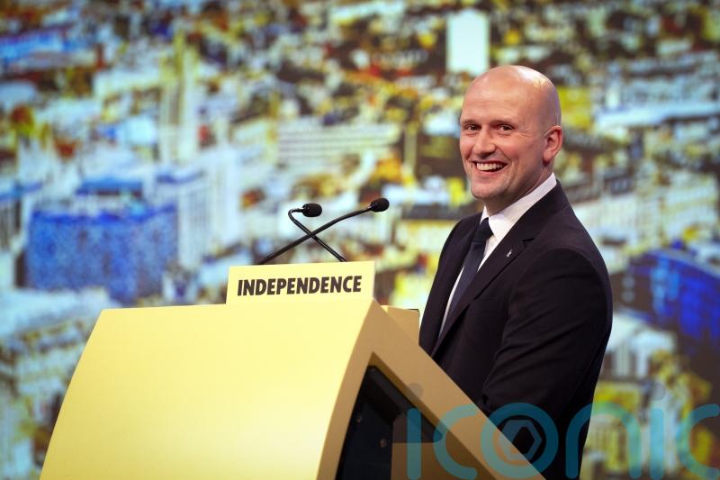 Stephen Flynn pledges to serve in whatever capacity he is asked to by Swinney