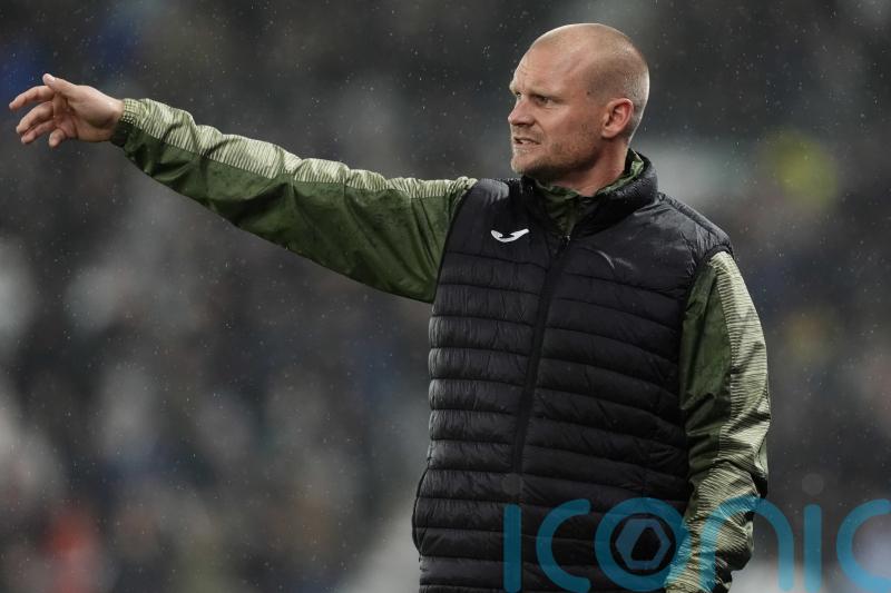 Liam Manning admits Norwich in ‘bad spot’ after fifth defeat in a row at Swansea