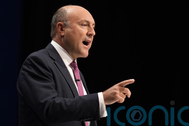 Tories urge peers to back last-ditch changes to workers’ rights Bill