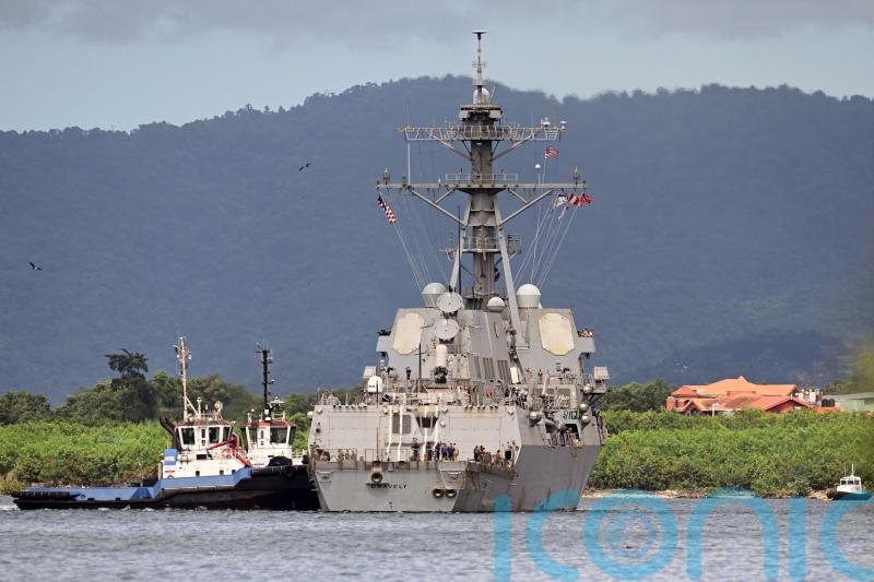 US warship docks in Trinidad and Tobago, putting pressure on Venezuela