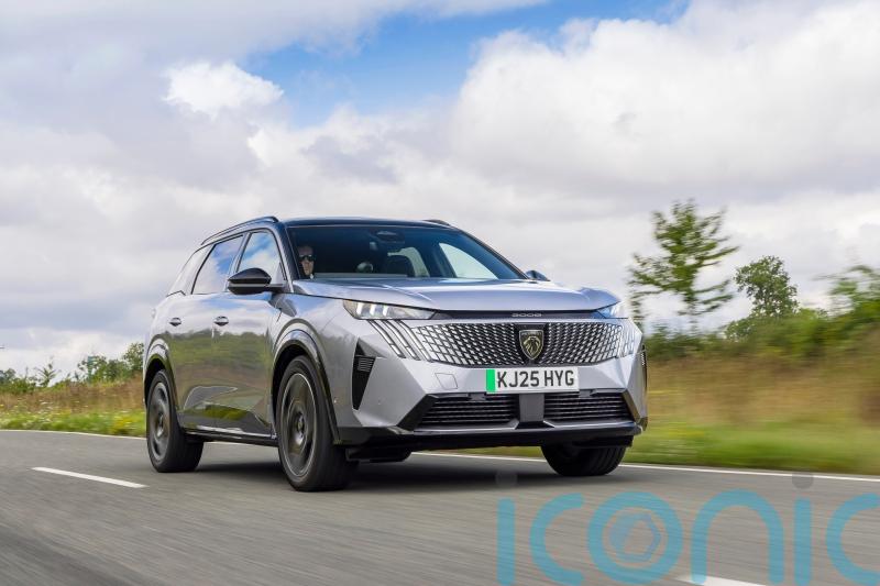 Peugeot 3008 and 5008 SUVs receive new range-topping ‘GT Premium’ trims