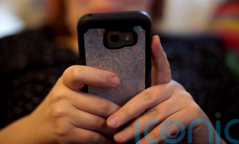 Watchdog proposes new rules to clamp down on mobile scam messages