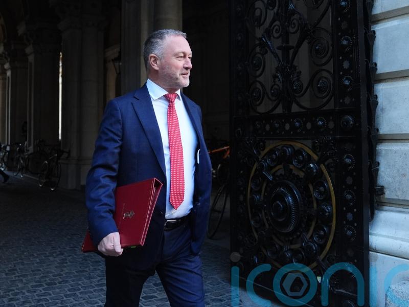 Council defends four-day working week after minister raises concerns