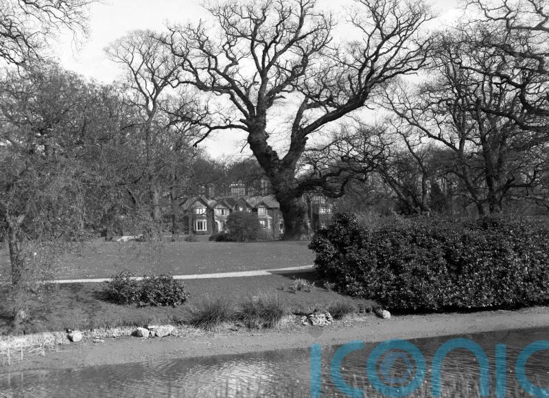 Where could Andrew live on the Sandringham Estate?