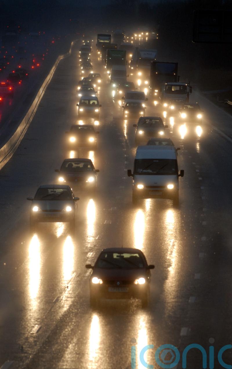 Brighter headlights more likely to cause glare for drivers, study finds