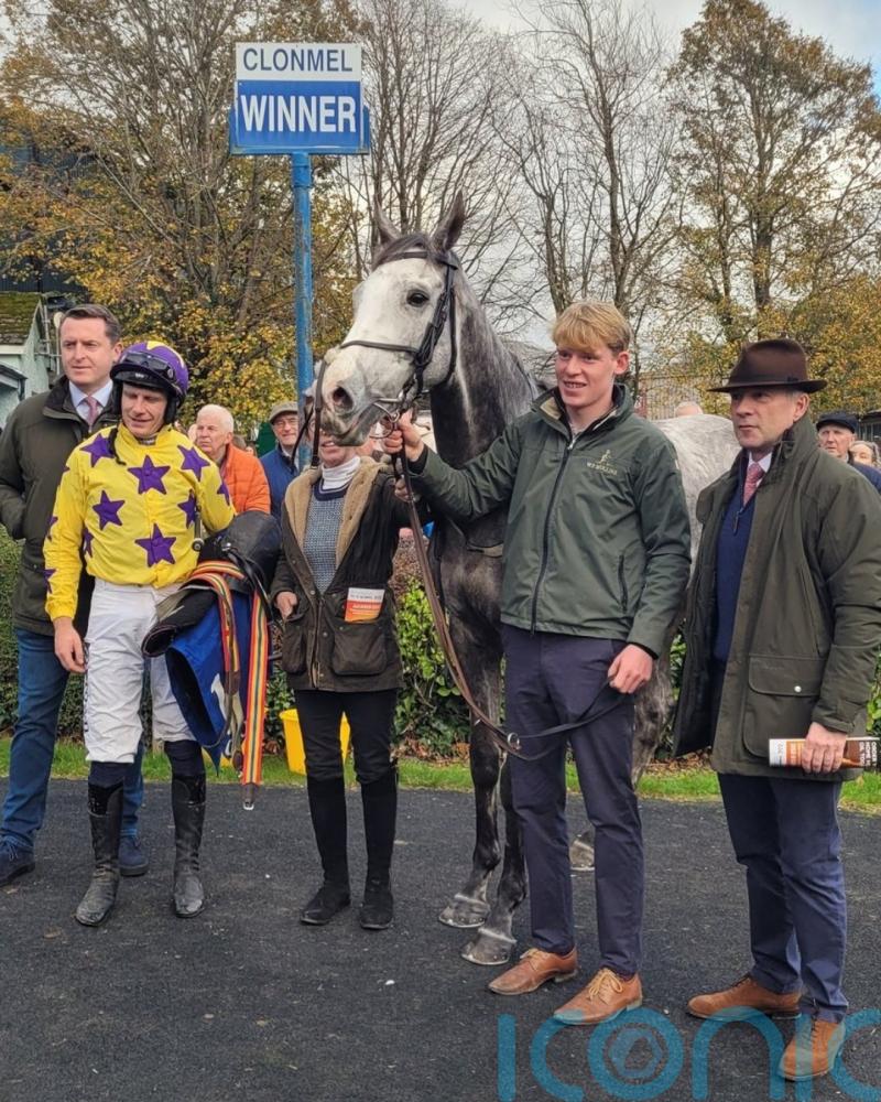 Il Etait Temps puts down Tingle Creek marker at Clonmel