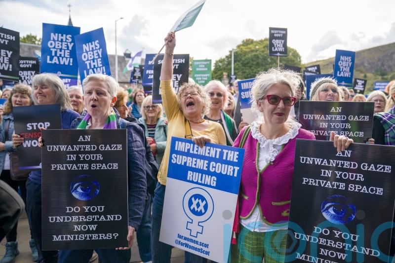 Police apologise to campaigner after confirming no crime committed at protest